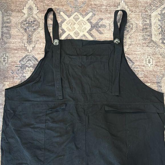 NWOT Black Linen-like Jumpsuit - Picture 3 of 5